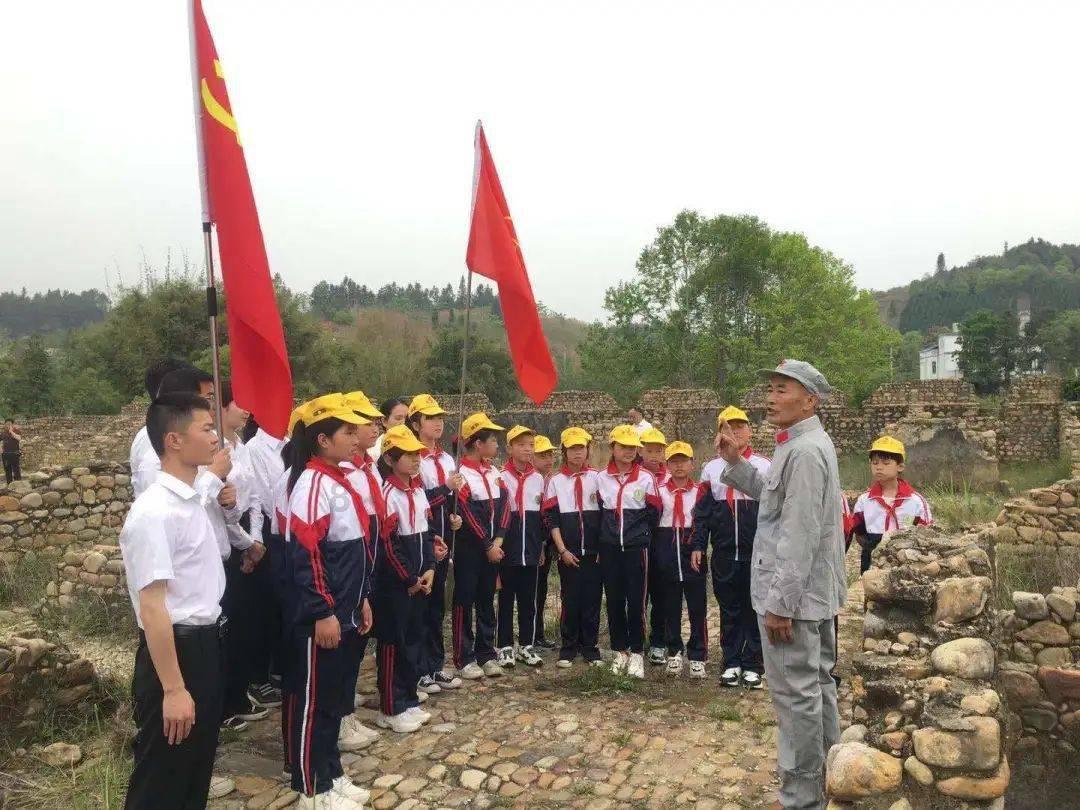 58问答平台十年离了,男人对前妻是没感情吗?,专业解答你的疑问